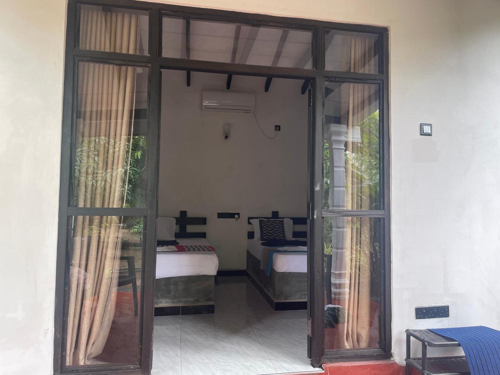 Yashi'S Place Sigirija Zewnętrze zdjęcie