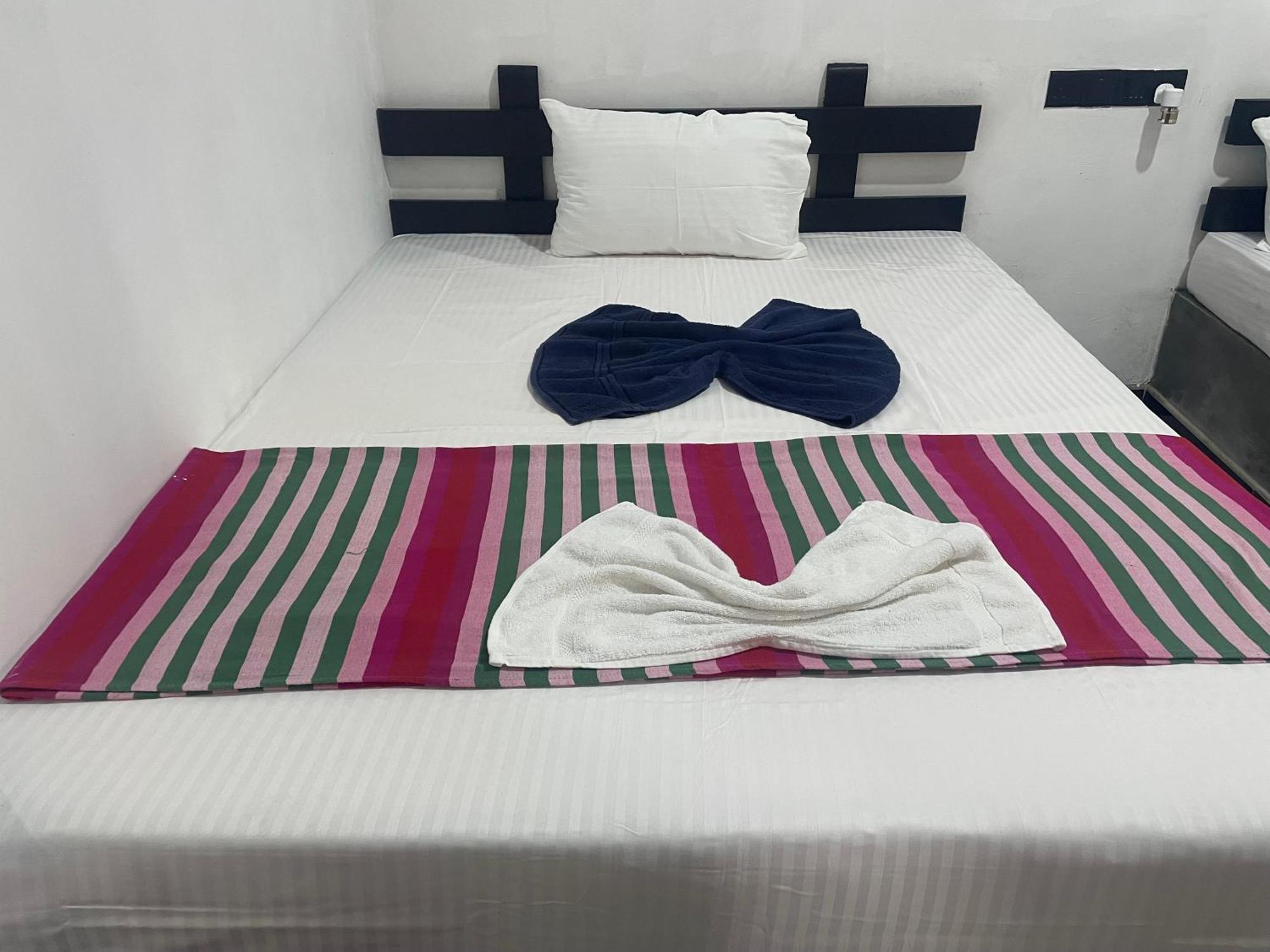 Yashi'S Place Sigirija Zewnętrze zdjęcie